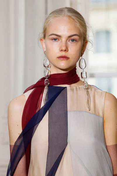 Look 81